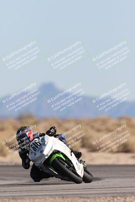 media/Dec-07-2025-CVMA (Sun) [[3e7d2de5dc]]/Race 9-Formula UL Shootout/